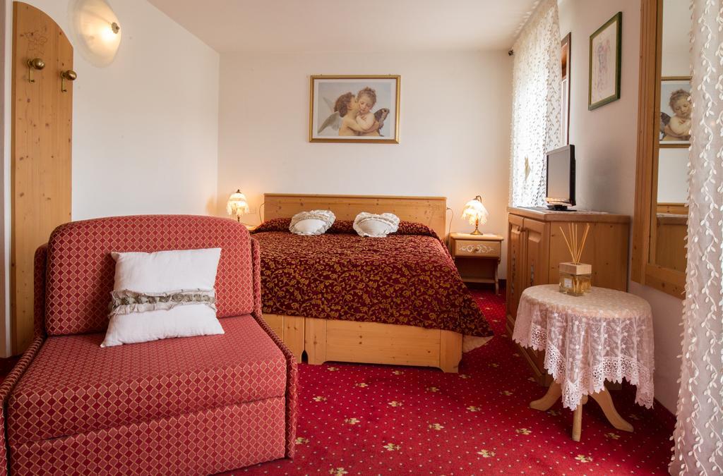 Villa Elena B&B Hotel Сан-Мартино-ди-Кастроцца Экстерьер фото